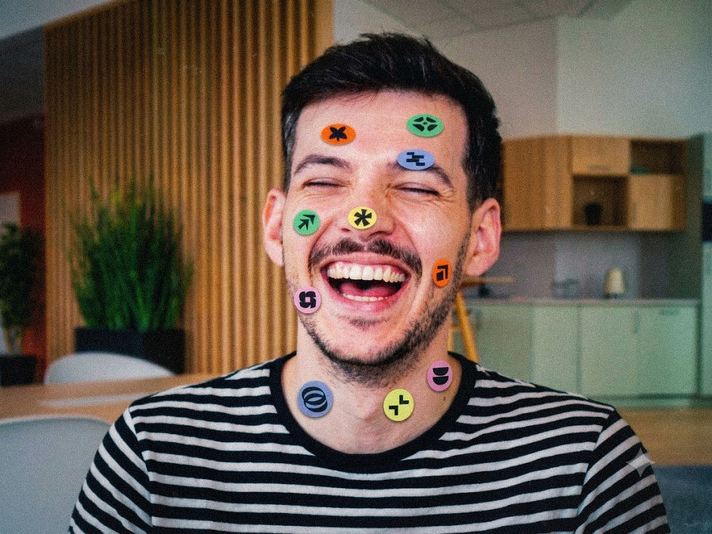 Mockup Sticker Kevin 2